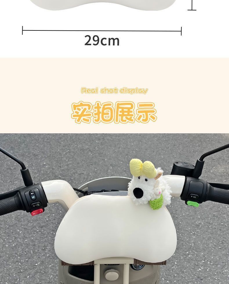 Electric scooter head protection pad, a creative and practical solution to prevent bumps and collisions for children during rides; includes a soft headrest and a rear waist support cushion
