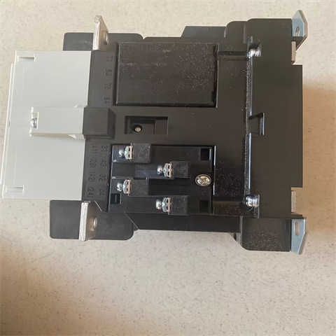 全新原装日本进口Mitsubishi三菱接触器S-N150