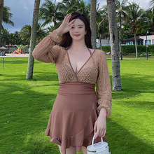 游泳衣女泡温泉2024新款ins风保守连体遮肚显瘦女士性感大码泳装