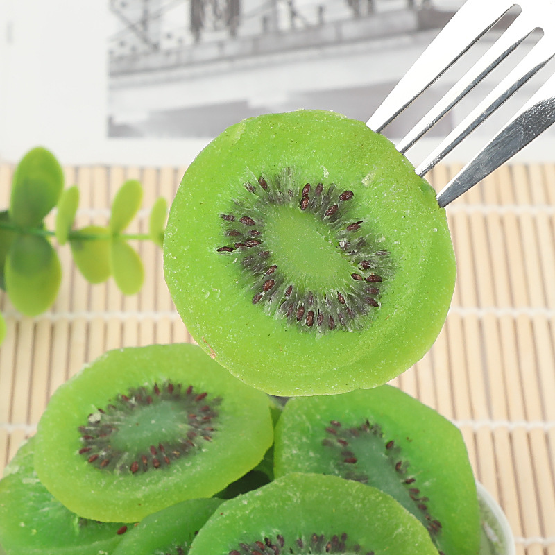 180g canned kiwi dried sweet and sour, tasty kiwifruit snack, fruit candy, leisure, appetizing snack food