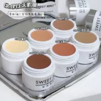 Одноцветный консилер SWEET MINT маскирует темные круги на лице, слезные пятна, следы от прыщей и контурирующий тональный крем.