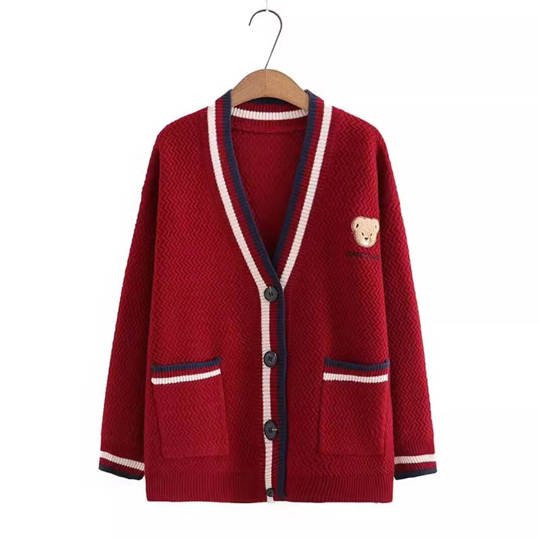 Damenbekleidung neuer Bär Jacquard V-Ausschnitt locker gestrickte Strickjacke Damen Herbst und Winter gestreifte große Größe Pulloverjacke im faulen Stil_voghion.com
