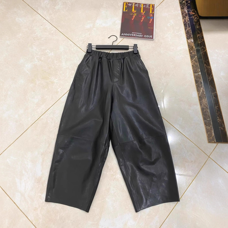 European and American Autumn New Style Haining Genuine Leather Pants for Women, Mid-Waist Slimming Vegetable-Tanned Sheepskin Harem Pants, Nine-Point Pants for Winter European and American Autumn New Style Haining Genuine Leather Pants for Women, Mid-Waist Slimming Vegetable-Tanned Sheepskin Harem Pants, Nine-Point Pants for Winter