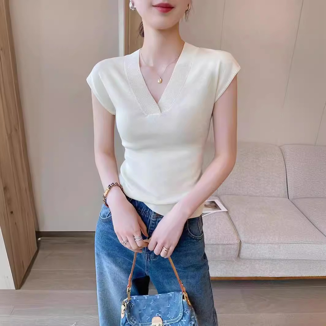 Solid color V-neck small flying sleeve t-shirt women's ice silk sweater Summer 2024 new commuter versatile elegant slim top