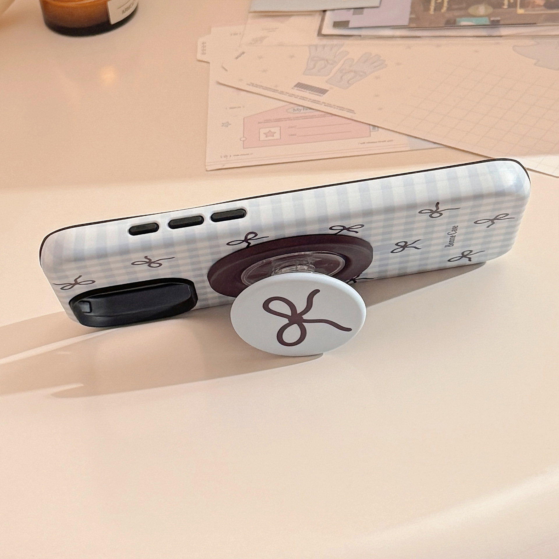 Magnetic Phone Case With Kickstand Plaid Bow Pattern For Iphone_voghion.com
