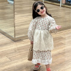童裝裙子女童連衣裙2024春裝田園風蕾絲花邊碎花裙長袖公主裙圍兜