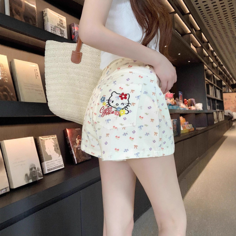 2026 Summer Cute Girls' Bow-Knot Cherry Print Denim Shorts Women's Hello Kitty Embroidered Hot Pants
