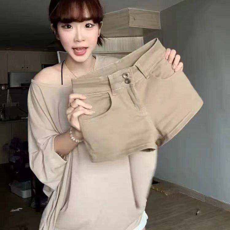 Khaki Double-Button Hip-Enhancing Denim Shorts for Women 2025 Summer New High-Waist Slimming Look Sexy A-Line Hip-Covering Hot Pants