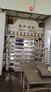 Jiuzhengxin Тайвань Datian Quanxing 1100 тонн 1380 тонн 1680 тонн 2000 тонн Гидравлическая большая пенообразующая машина из ЭВА