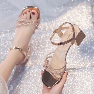 ˮ��⴩��ЬŮ2025�¿��ļ��ָ���Ů�L�ٴ�r�п��и���ȹ��