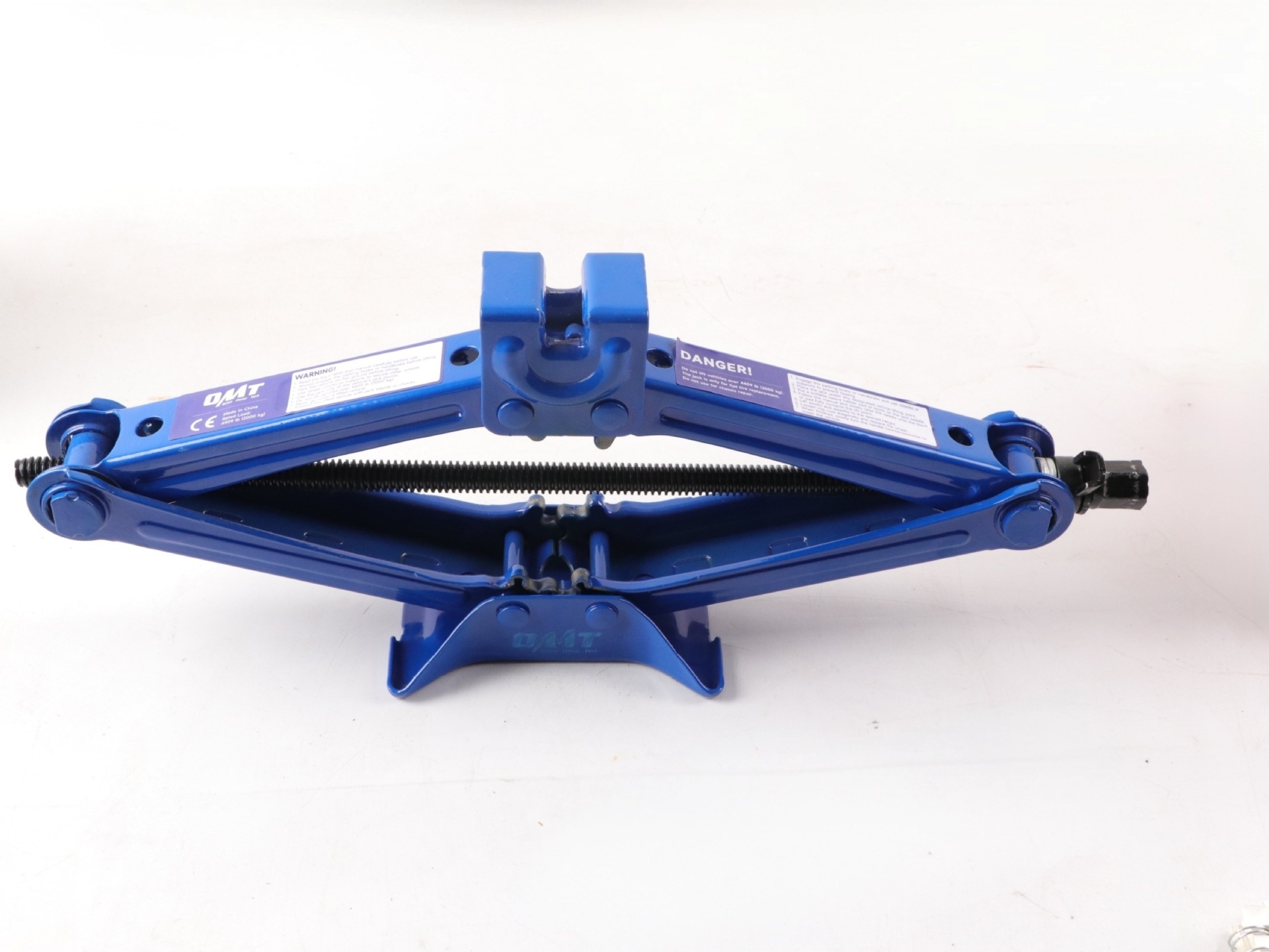 0kg Ton Labor-Saving Wrench for Small Cars, 0kg Ton Scissor-Type, Reinforced and Thickened Version, 0kg Ton Car Tire Changing Tool