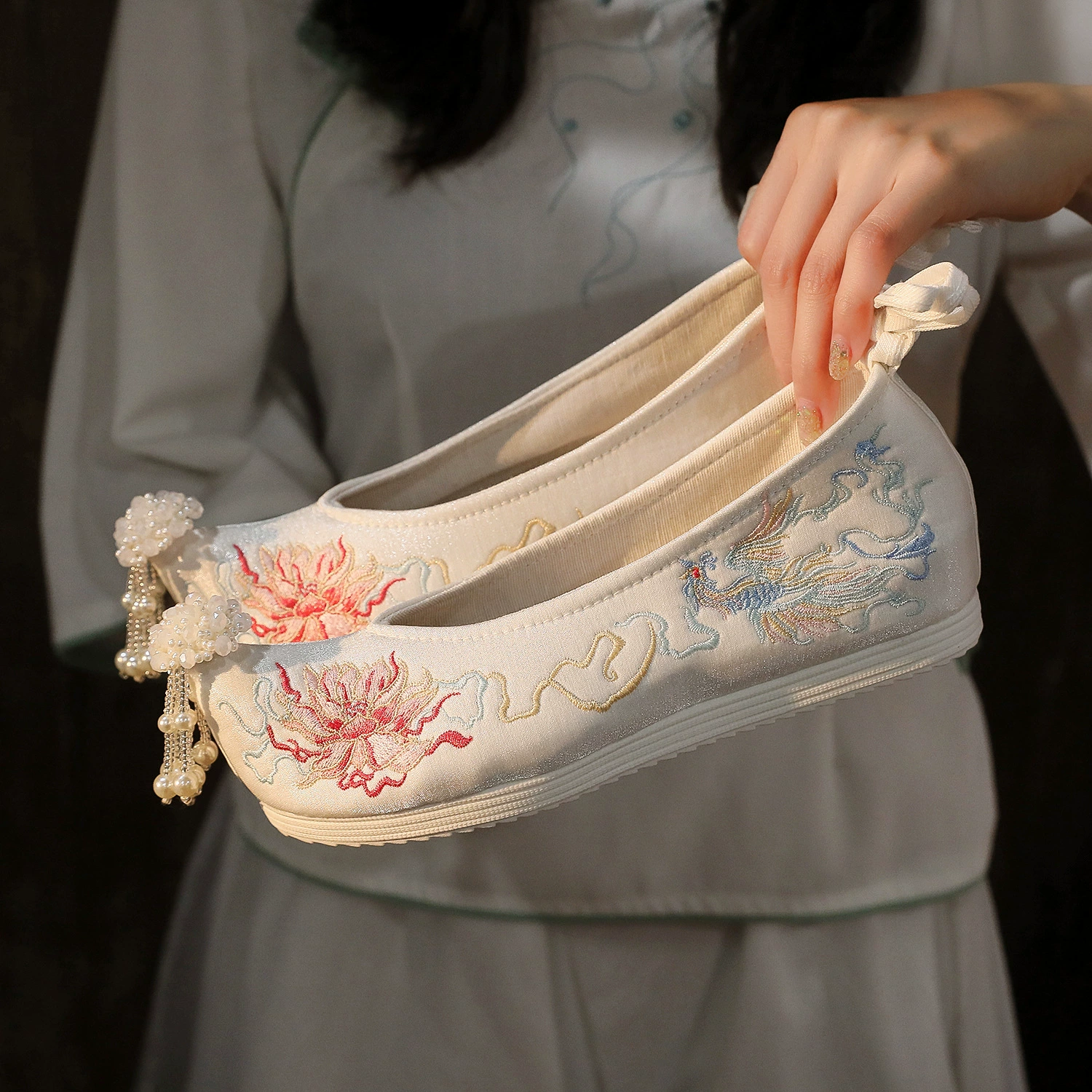 [Nanluan] Весенняя новая обувь ханьфу, Женский антикварный костюм с вышивкой, женская обувь, увеличивающая внутренний рост, Ming-May