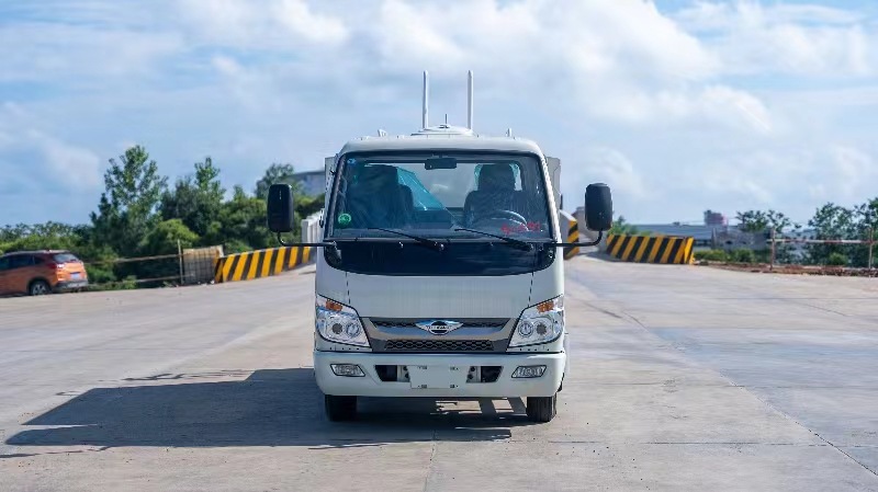 4.5 Square Blue Brand Sprinkler Truck, Fog Cannon, Dust Suppression Truck, Landscaping Sprinkler Truck, Construction Site Flushing, Road Surface, Highway Sprinkler Truck