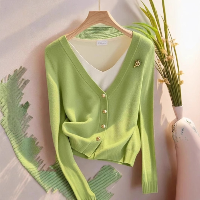 [Counter Plus Size] Autumn New Design Fake Two-Piece Green Fat mm Knitted Cardigan Unique Bottoming Top