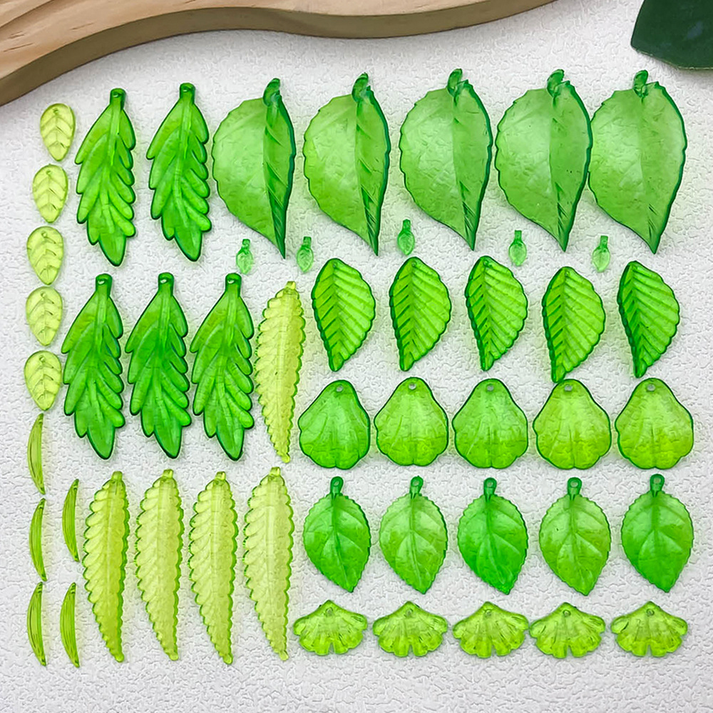 Simulación perforada chapada en color hoja de arce hoja verde hoja de uva accesorios de acrílico transparente hecho a mano pulsera decorativa de bricolaje cuentas