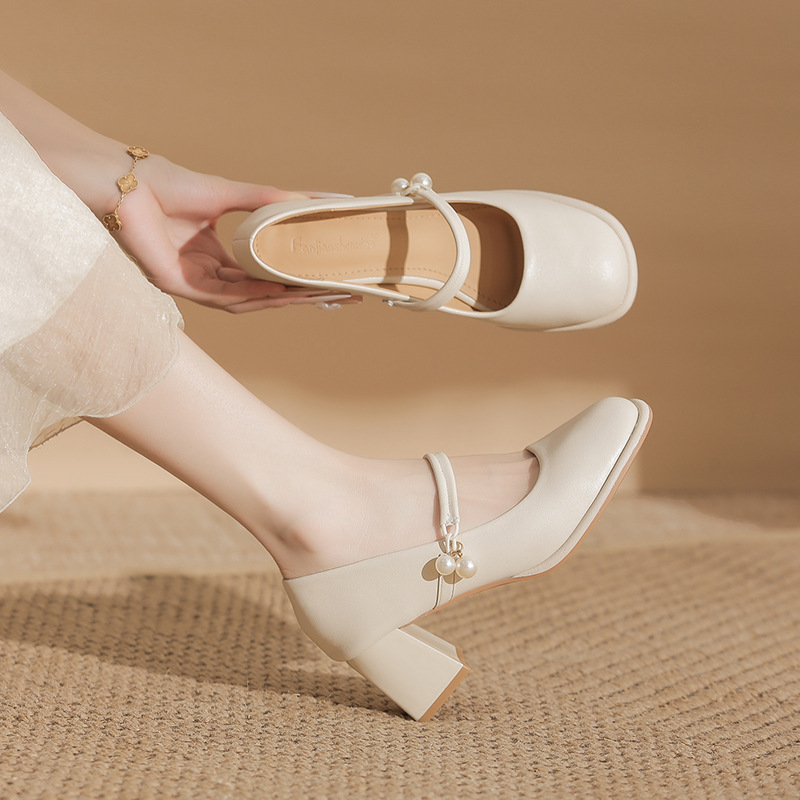 French-style genuine leather chunky heel Mary Jane shoes for women, white platform high heels with pearls, suitable for pairing with dresses for evening wear French-style genuine leather chunky heel Mary Jane shoes for women, white platform high heels with pearls, suitable for pairing with dresses for evening wear