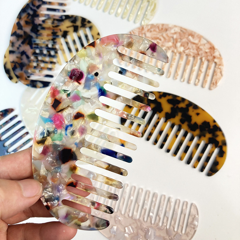 40g Weight Hair Combs Hair Accessories Type 1 Piece Quantity Holiday, Daily Occasion Acetic acid sheets Material Geometric Pattern All Seasons Season Women's Gender Retro Style Retro Women's Geometric Acetic Acid Sheets Hair Combs 1
