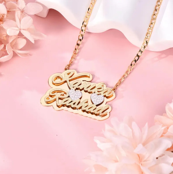 Collier unisexe avec plaque nominative bicolore dorée et double nom_voghion.com