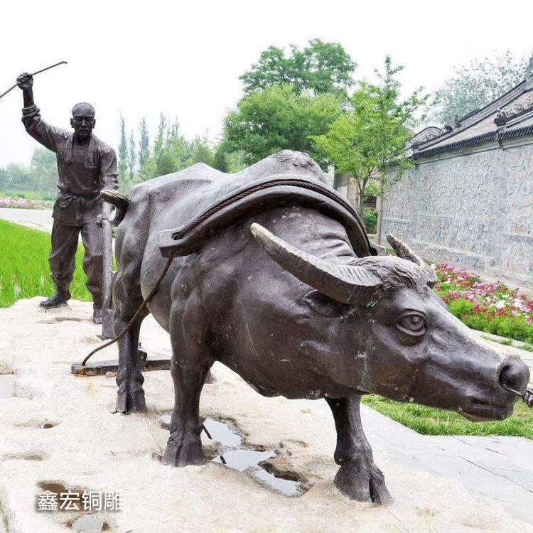 中式农耕文化牛拉犁耕地牛铸铜雕塑仿铜人物小品民俗芒种景观摆件