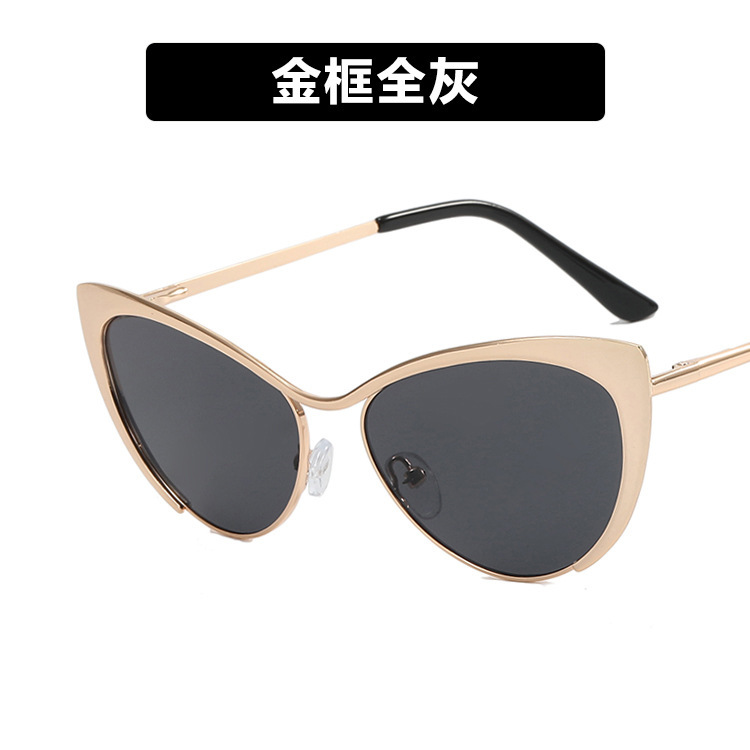 Gafas lisas de ojo de gato de cuero de acero 2022 nuevas gafas de metal ligero anti-azul de las mujeres retro europeas y americanas pueden equiparse con miopía