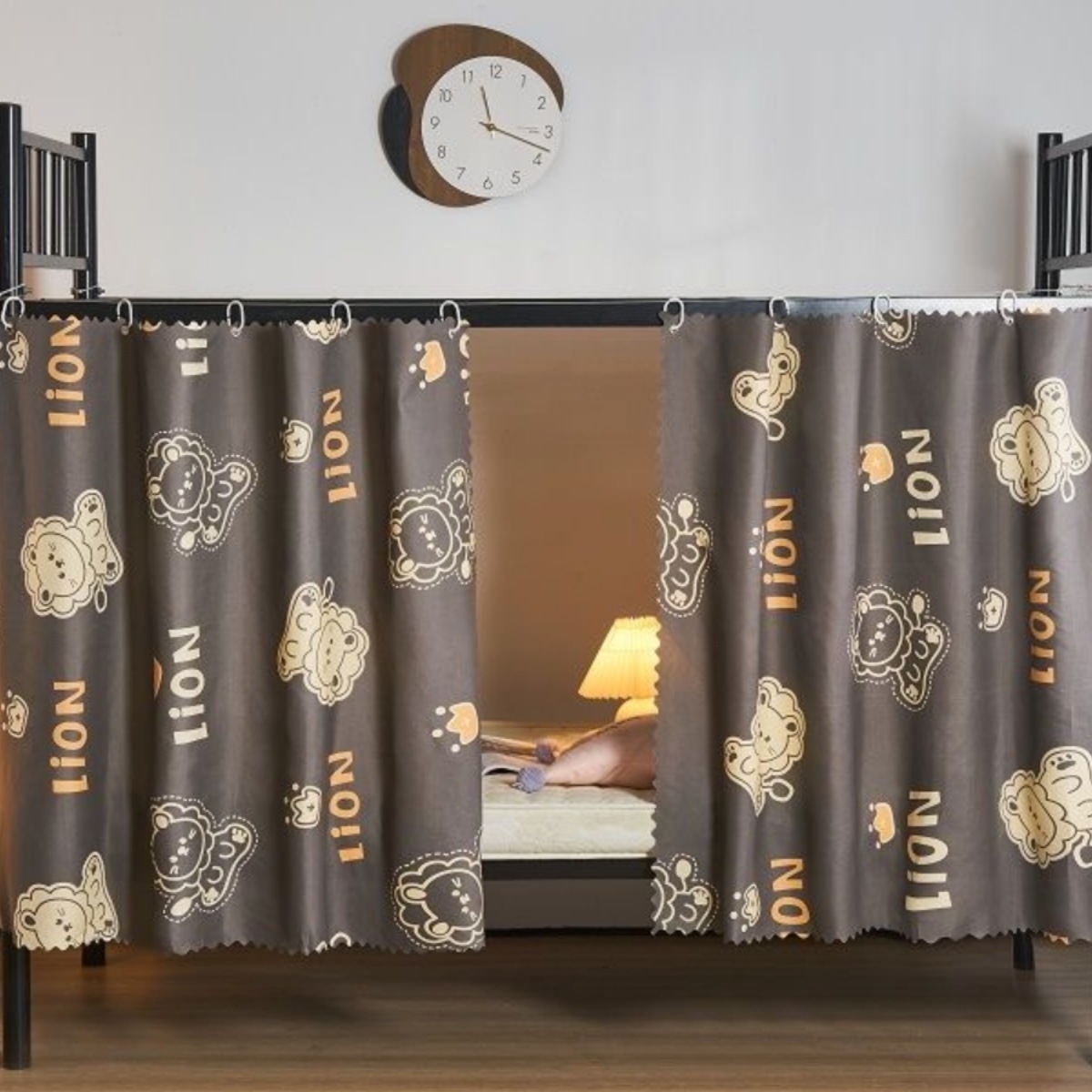 Cute Dormitory Bed Curtains for Upper and Lower Bunks, Ins-Style Semi-Blackout Wind-Blocking Dormitory Bed Skirts for Men and Women