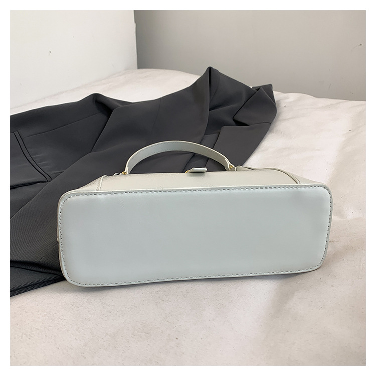 540g Weight Polyester Lining Material Sewing Thread Fashion Element Zipper Closure Type Single Shoulder Strap Strap Type Shoulder Bag Bags Type Daily Occasion Pu Leather Material Solid Color Pattern All Seasons Season Women's Gender Streetwear Style Oval Shape Medium Size Women's Medium Pu Leather Solid Color Streetwear Sewing Thread Oval Zipper Shoulder Bag 7