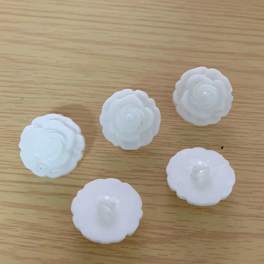 外贸尾货塑料白色牡丹花纽扣服装辅料头饰diy材料