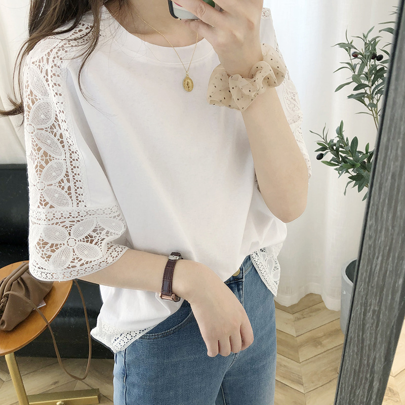 In-Stock Japanese-Style Exquisite Round-Neck Five-Quarter Sleeve Knitted Batwing Top 2026 Summer New Model with Hollow Lace Splicing and Breathability