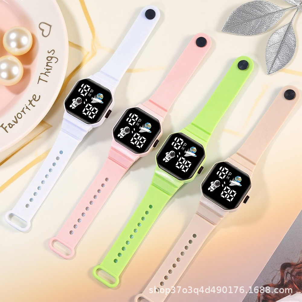 Ventas transfronterizas A2 astronauta tierra reloj LED reloj de pulso reloj electrónico de deportes digitales estudiantes reloj electrónico de botón