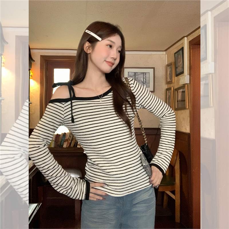 现货实拍杏色条纹斜肩上衣秋季长袖t恤女修身辣妹露肩内搭打底衫X|undefined