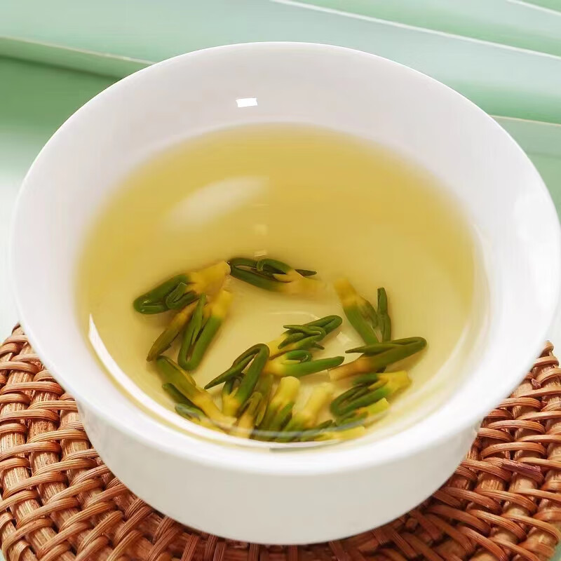Lotus Plumule Lian Zi Xin 500g Dried Nelumbo nucifera Plumule for Herbal Tea and Decoction in use