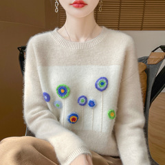 100羊毛2025秋冬新款女宽松圆领加厚刺绣钩花上衣套头羊绒毛衣