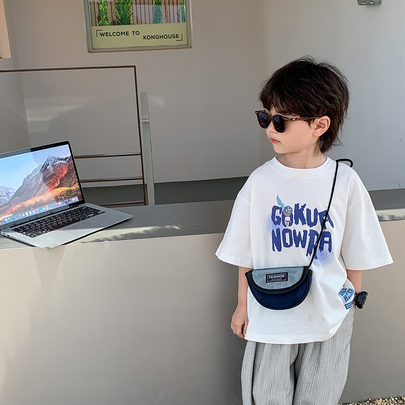 INS estilo coreano para niños bolsa de viaje al aire libre forma cóncava para niños bolsa informal de lona para niños y niñas bolsa simple de media luna