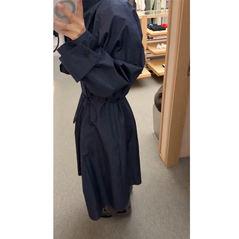 今秋の新作韓国デザイナーle17sep*embreレトロ折りたたみ襟レースアップウインドブレーカー