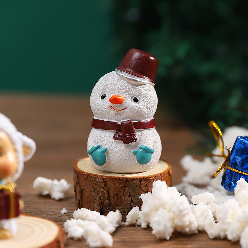 Christmas Small Ornaments Kindergarten Small Gifts Children's Cute Resin Decorations Gift Desktop Mini Christmas Tree
