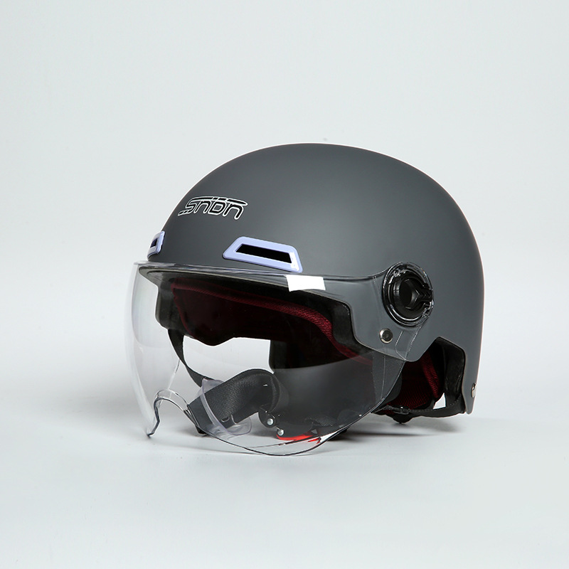 Nuevo verano de los hombres y las mujeres de la batería del coche del casco de moda medio casco multicolor ligero casquillo del coche eléctrico 3C certificado casco