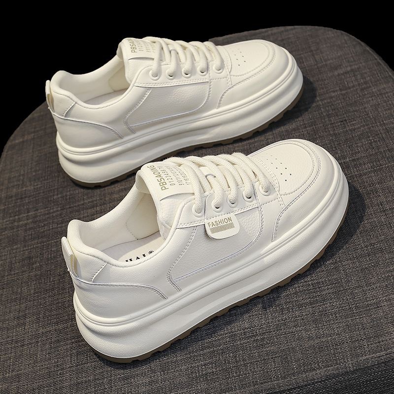 2025 zapatos de mujer de verano nuevos zapatos blancos transpirables para estudiantes coreanas de estilo universal zapatos de skate casuales de moda