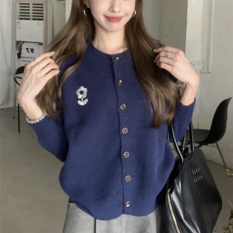 韩系刺绣小花圆领针织开衫外套早秋新款时尚百搭少女风减龄毛衣女|undefined
