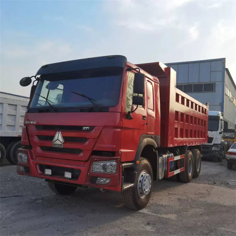 工厂出口重汽二手豪沃土方车 6*4矿用工程货车371马力渣土后翻自