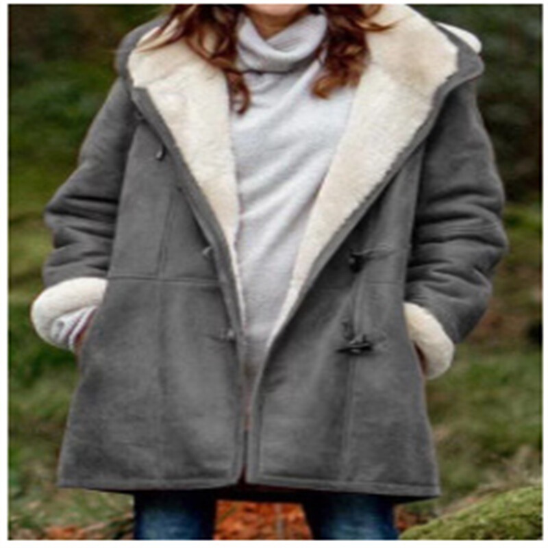 Spot 2021 Amazon wish Europe and the United States explosions long sleeve horn buckle ladies plus velvet warm coat W139