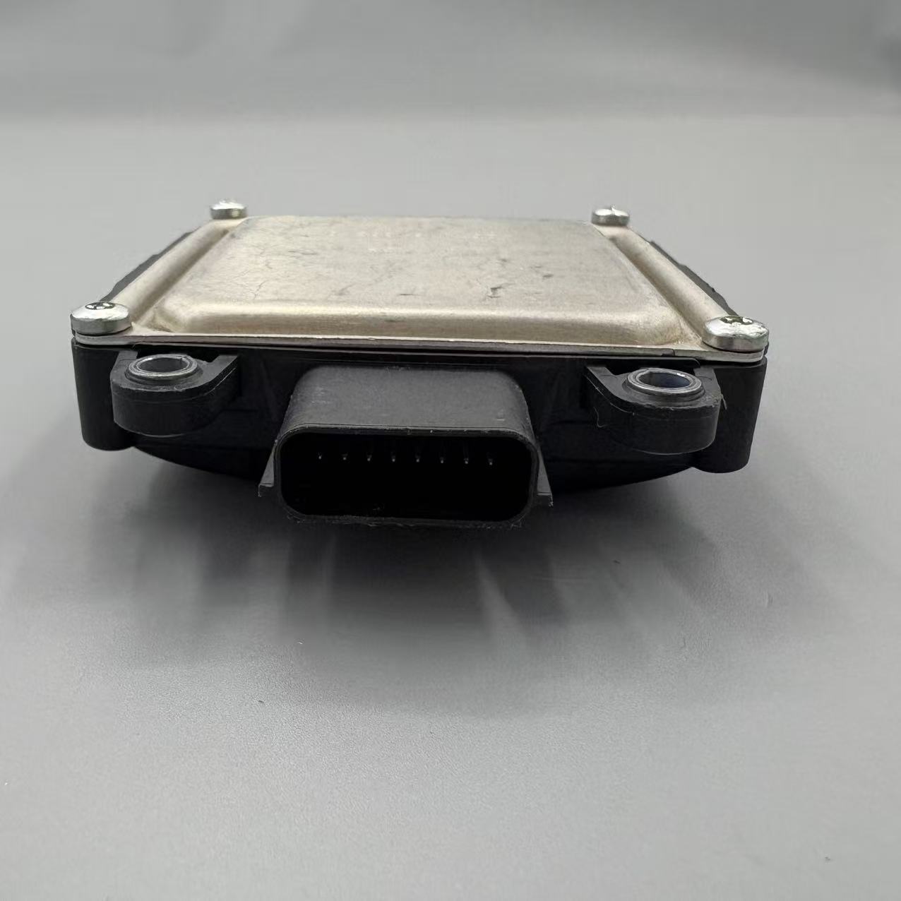 Suitable for Ford Lincoln's new generation Mondeo, Edge L, Explorer blind spot module radar sensor