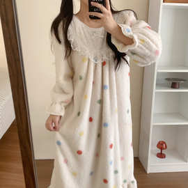 跨境专供冬季俏皮睡衣蕾丝荷叶边拼接加厚绒感长袖家居服睡裙女士