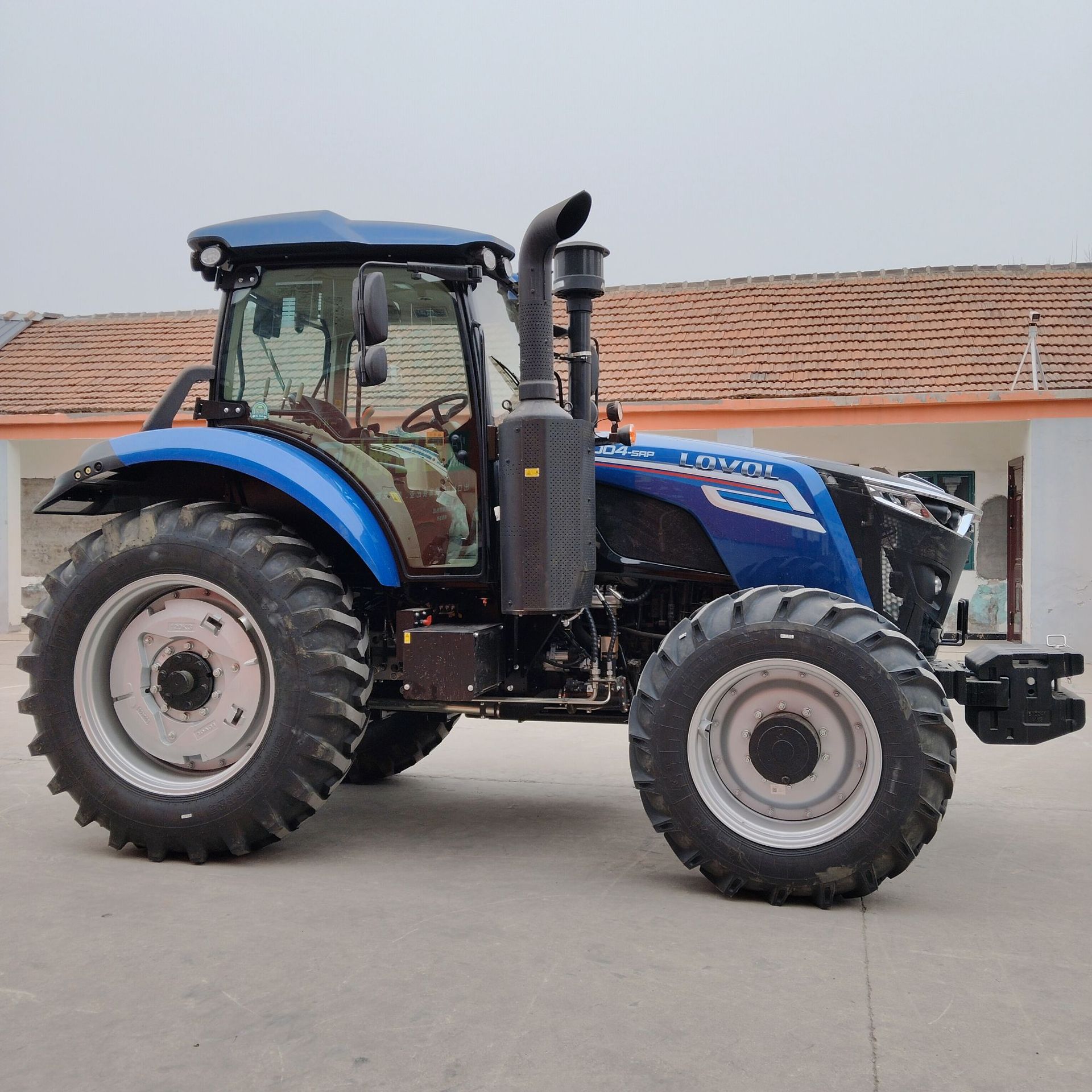 Nuevo tractor Leivo 2004 - 5RP tractor de cuatro ruedas con motor de seis cilindros Weichai WP7H de gran potencia