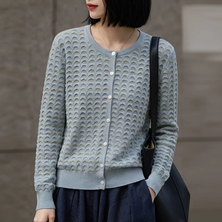 跨境复古钩花精纺针织开衫女2026秋冬新款毛衣外套百搭女装打底衫