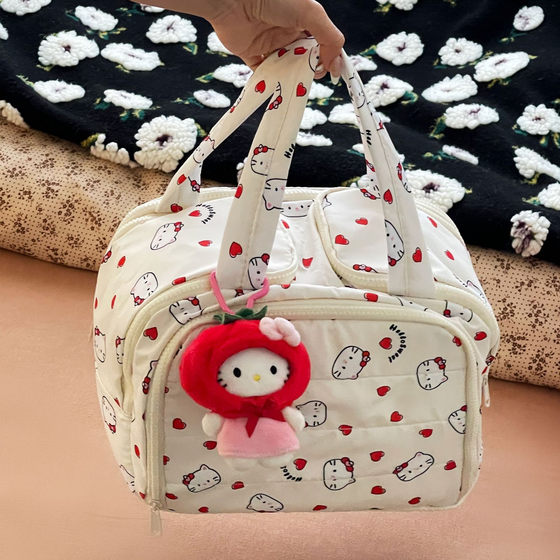 Bagos de maquillaje de mano de gato lindo para mujeres 2025 gran capacidad portátil de alto valor facial bolsa de lavado de viaje bolsa de almacenamiento