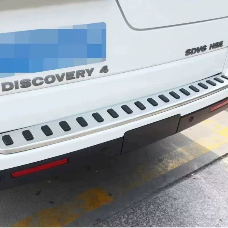 Specifically designed for the rear emblem of the Land Rover Discovery 4, this is a car sticker for modifying the fourth-generation Discovery with its lettered emblem