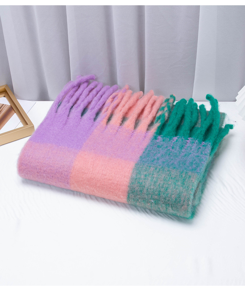 Women's Sweet Color Block Polyester Scarf display picture 3