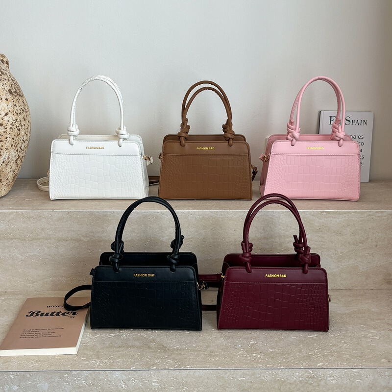 This Year's Trendy Korean-Style Small Square Handbag for Women, 2026 Spring New Crocodile Pattern Shoulder Bag, High-End Crossbody Bag This Year's Trendy Korean-Style Small Square Handbag for Women, 2026 Spring New Crocodile Pattern Shoulder Bag, High-End Crossbody Bag