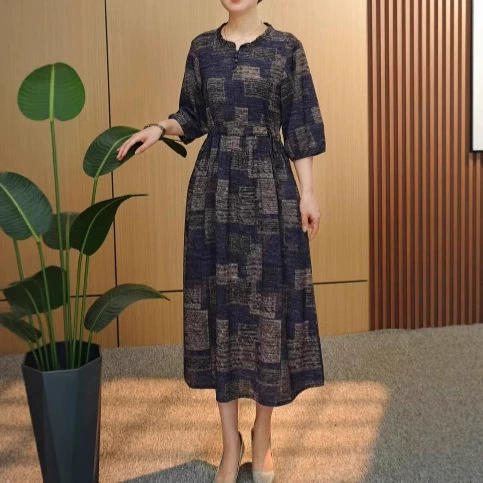 Популярное клетчатое платье с рукавами три четверти для мам среднего и пожилого возраста, модная и элегантная юбка, закрывающая тело.