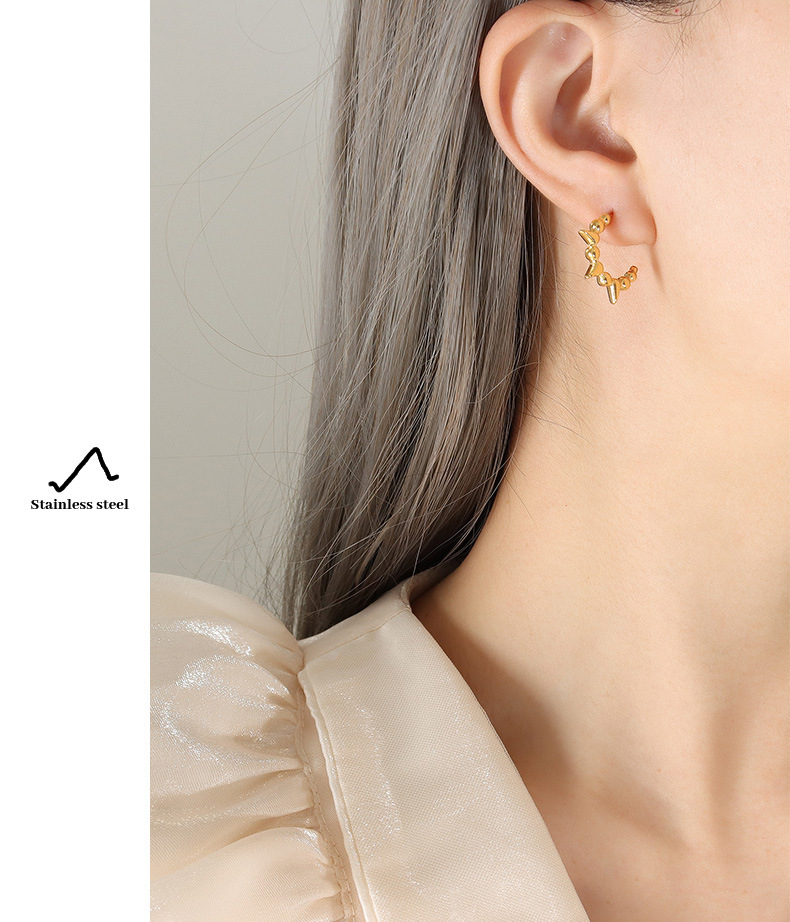 Fashion C Shape Titanium Steel Ear Studs Plating Stainless Steel Earrings 1 Pair